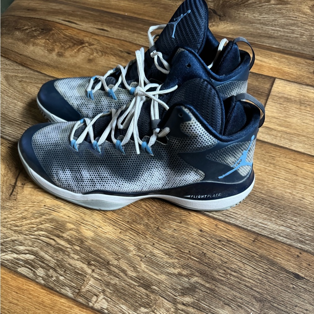 Jordan Superfly 11.5